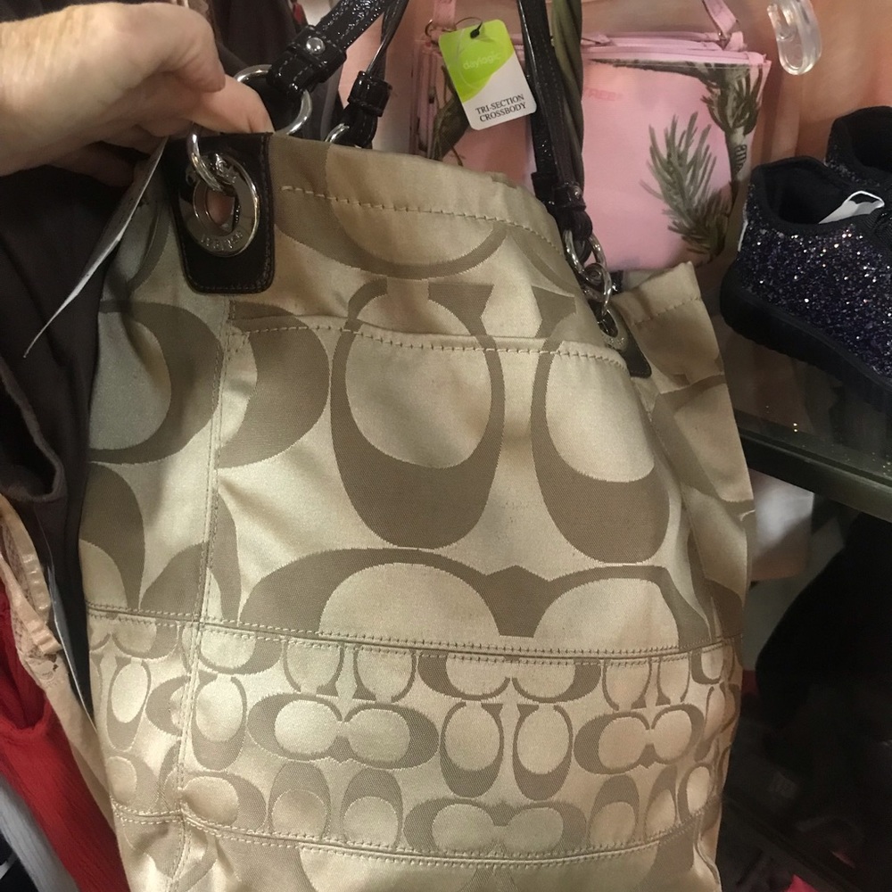 Women’s Coach Brown /Tan Boho Bag..😍 - Picture 2 of 5